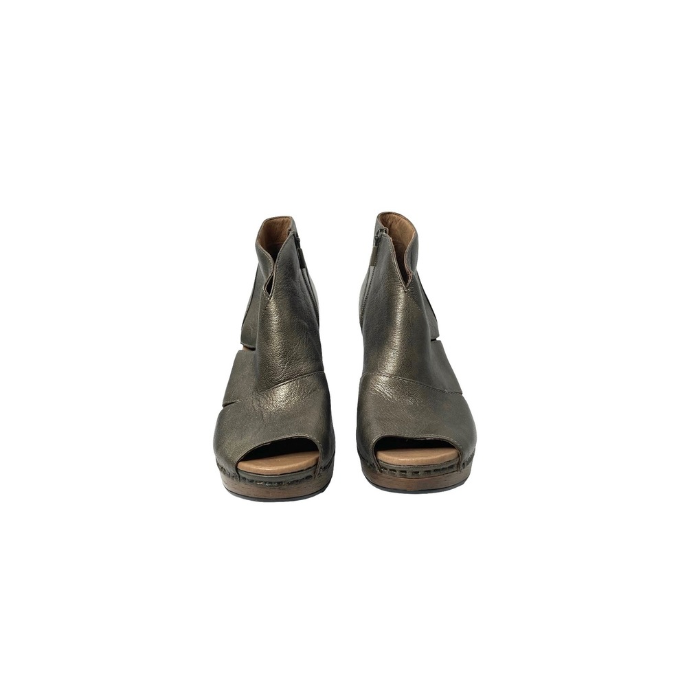 NEW Dansko‎ Delphina peep toe leather ankle booties Size 38 bronze metallic - Picture 3 of 9